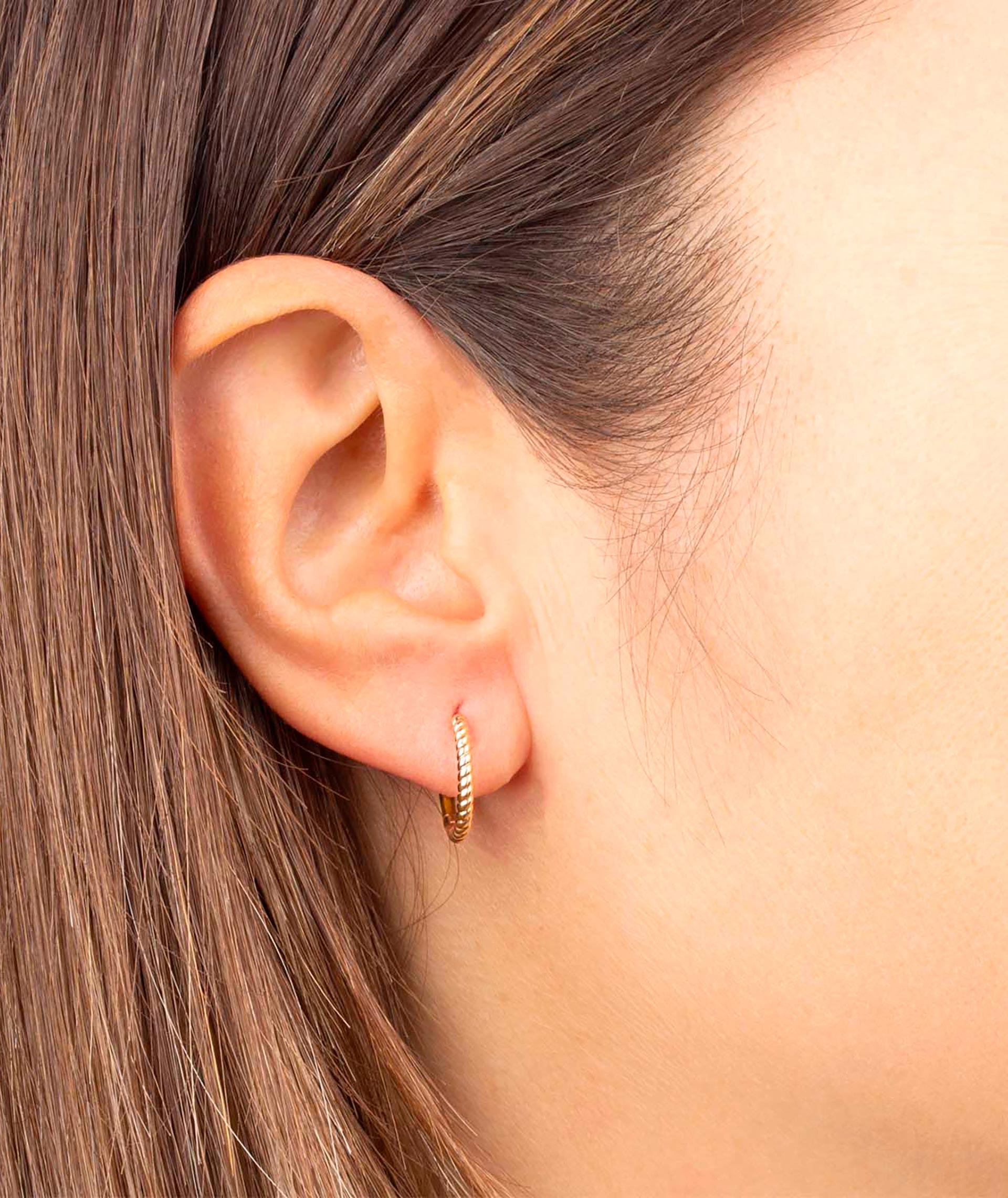 Gold earrings spiral Hoop S