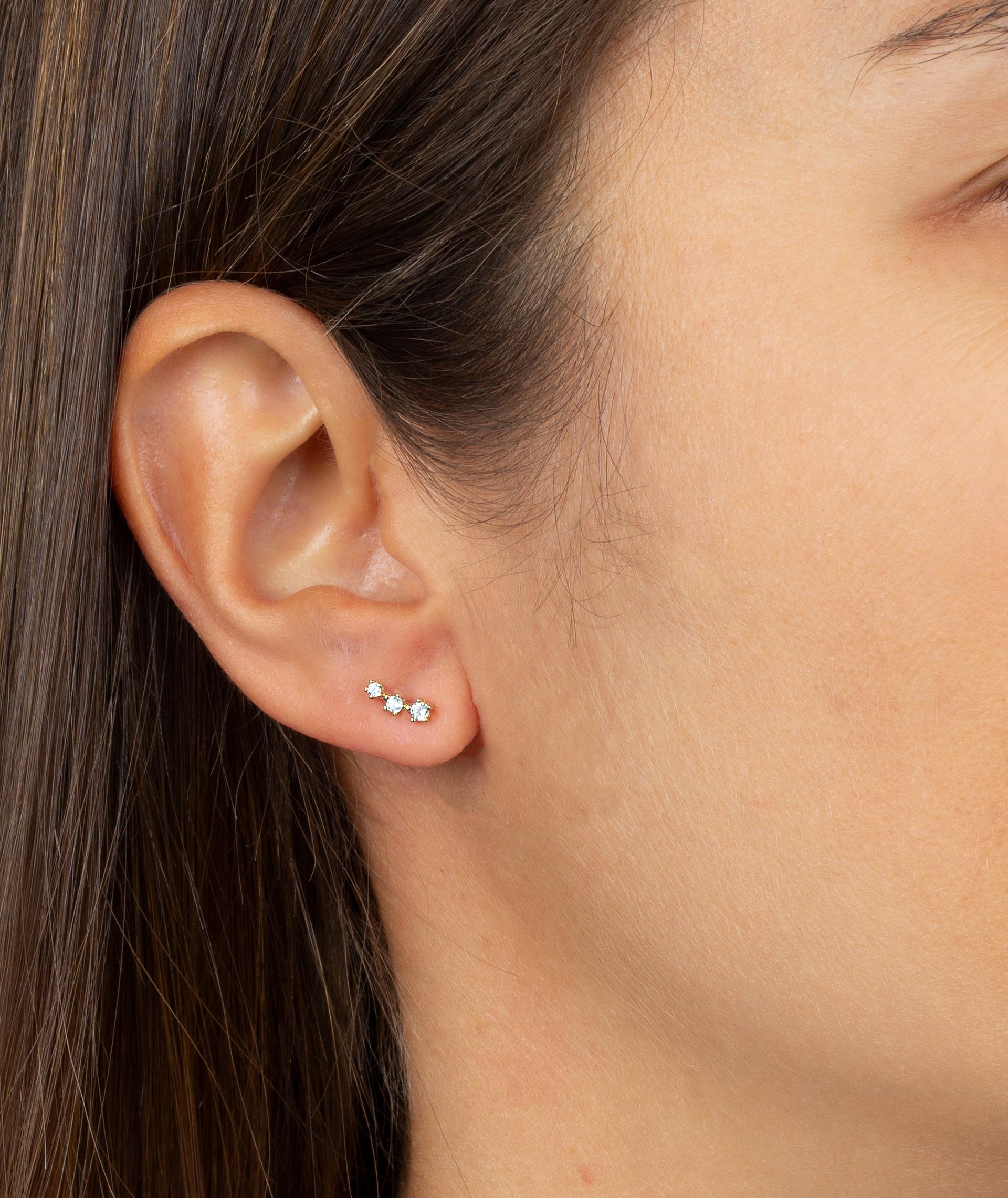 Individual Earring three Zirconia Growing