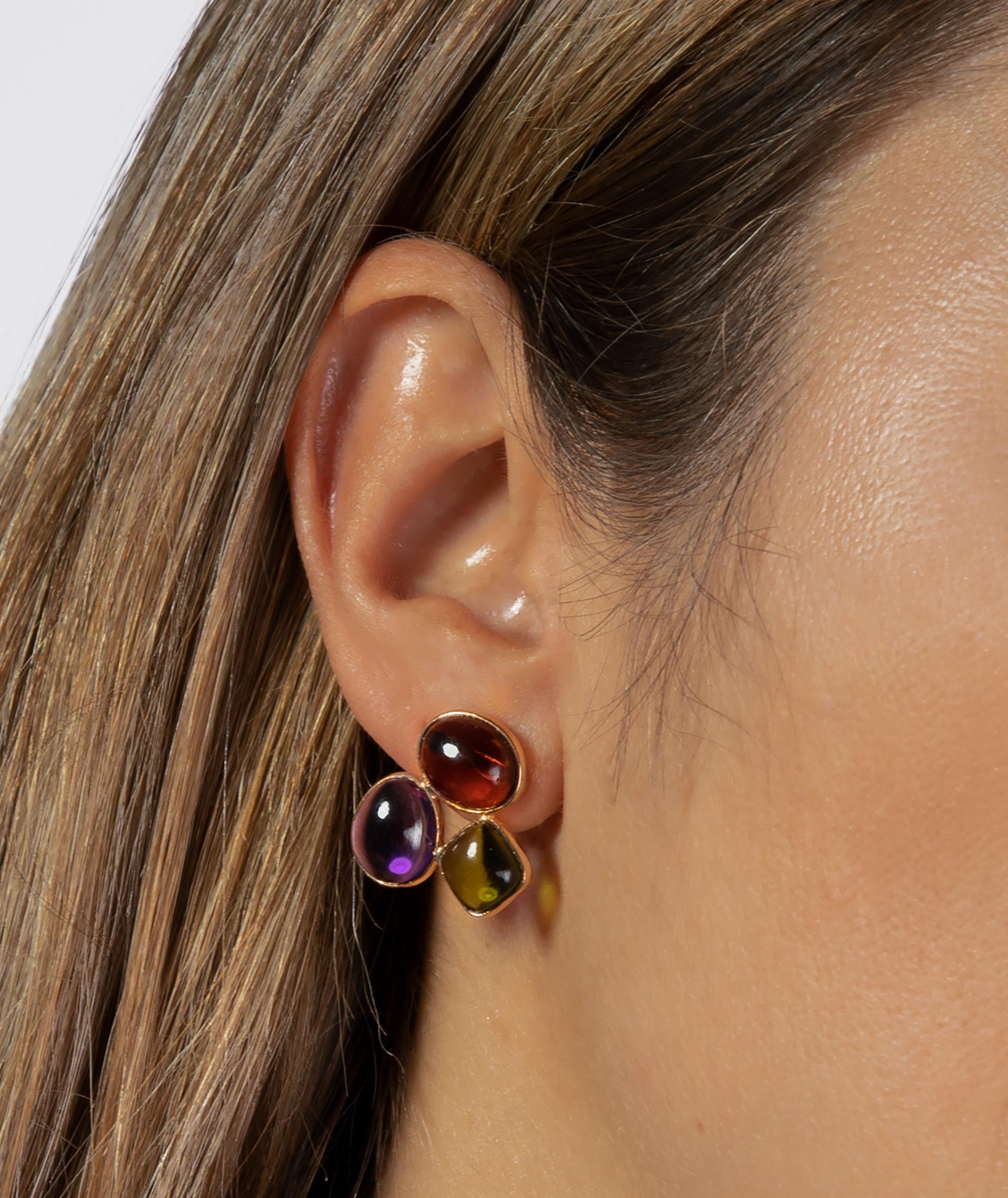 Pendientes con piedras de colores