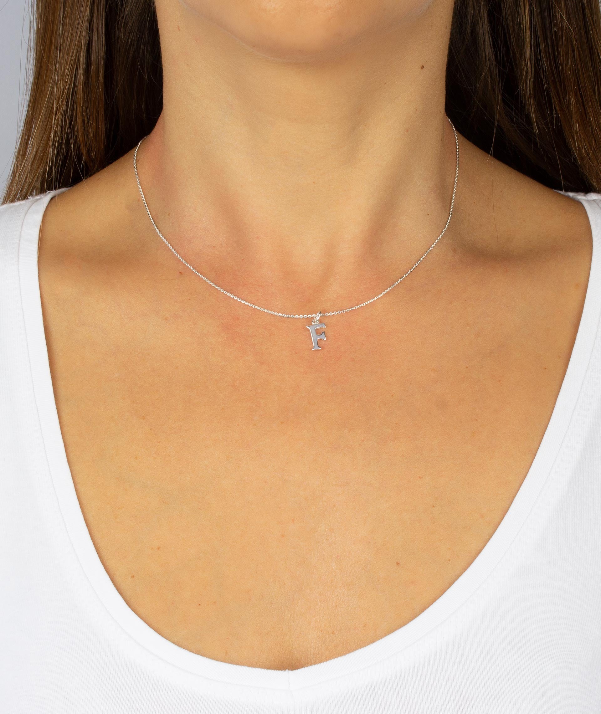 Colgante letra F