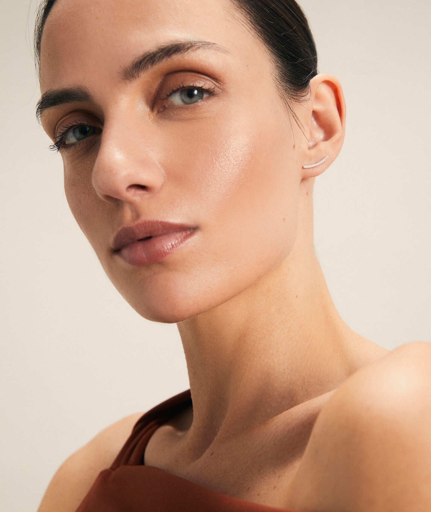 Pendientes colección Básicos Plata de Ley 925 circonitas