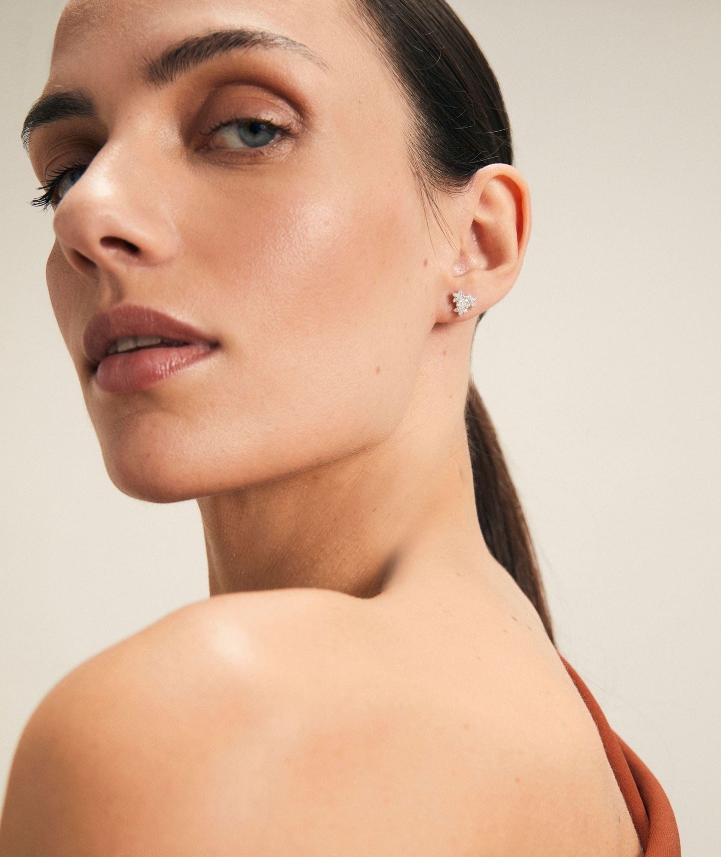 Pendientes colección Básicos Plata de Ley 925 circonitas