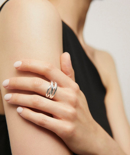 Anillo cuatro tiras cruzadas secundaria