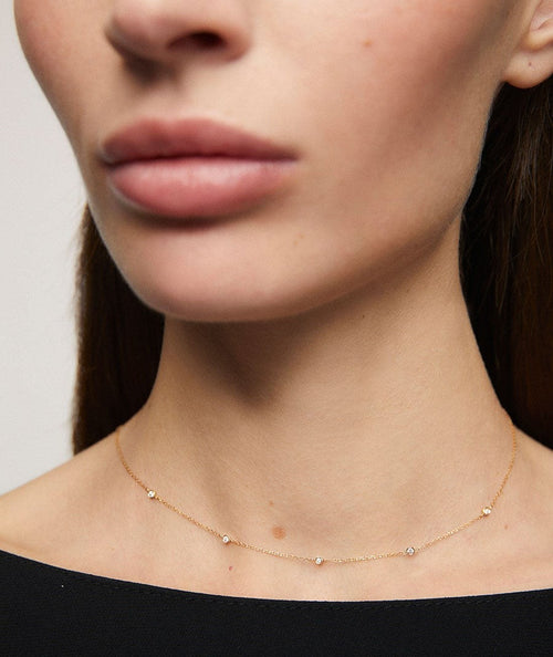Collar gargantilla de diamantes y oro secundaria