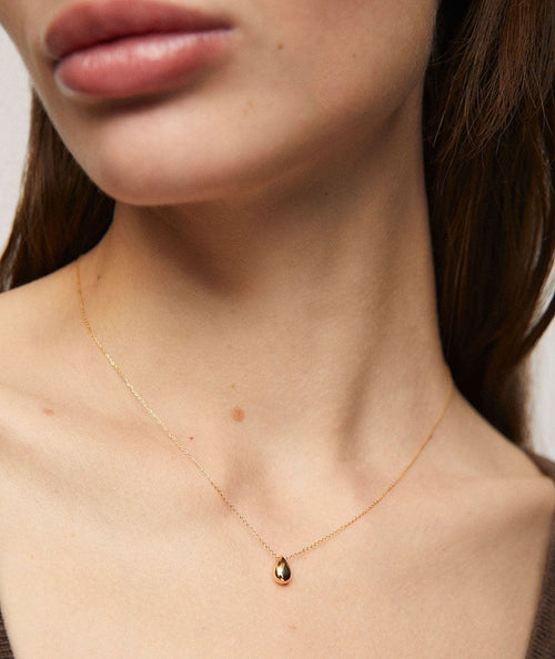 Collar de oro pear secundaria