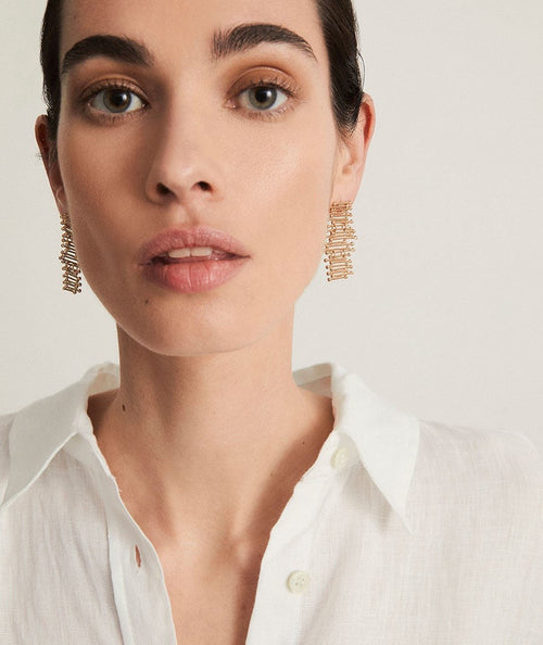 Earrings Redosa collection Esenciales 18 Kt Gold Plated long strips secundaria
