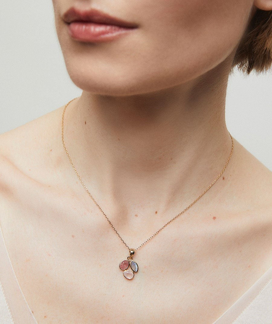 Colgante hojas Triad con piedras naturales tenues