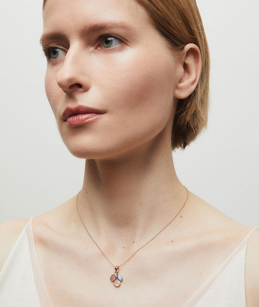 Colgante hojas Triad con piedras naturales tenues