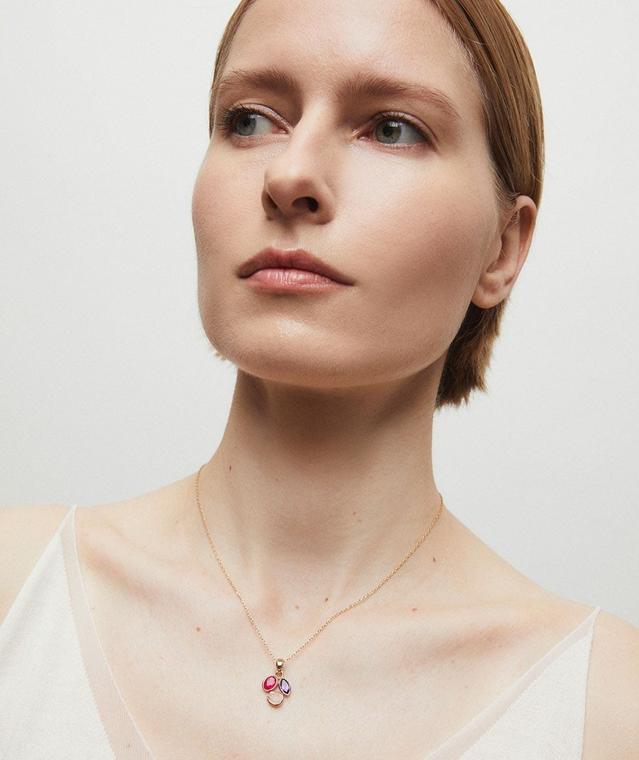 Colgante hojas Triad con piedras naturales rosadas