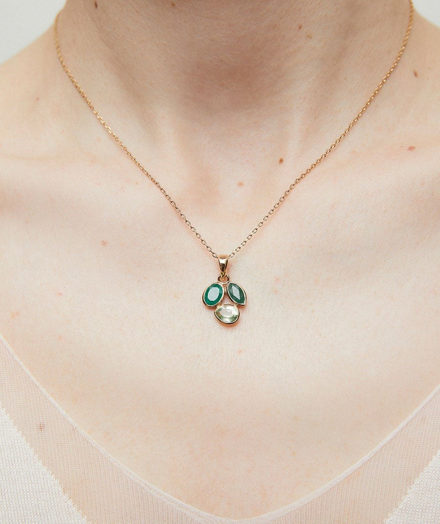 Colgante hojas Triad con piedras naturales verdes