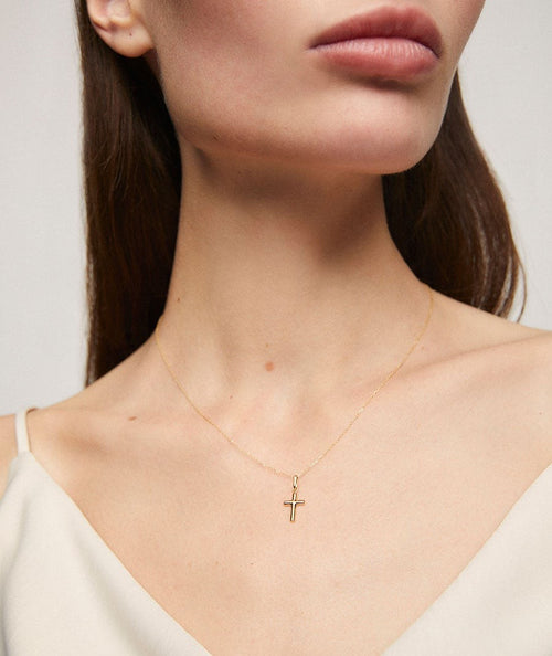 Gold cross necklace secundaria