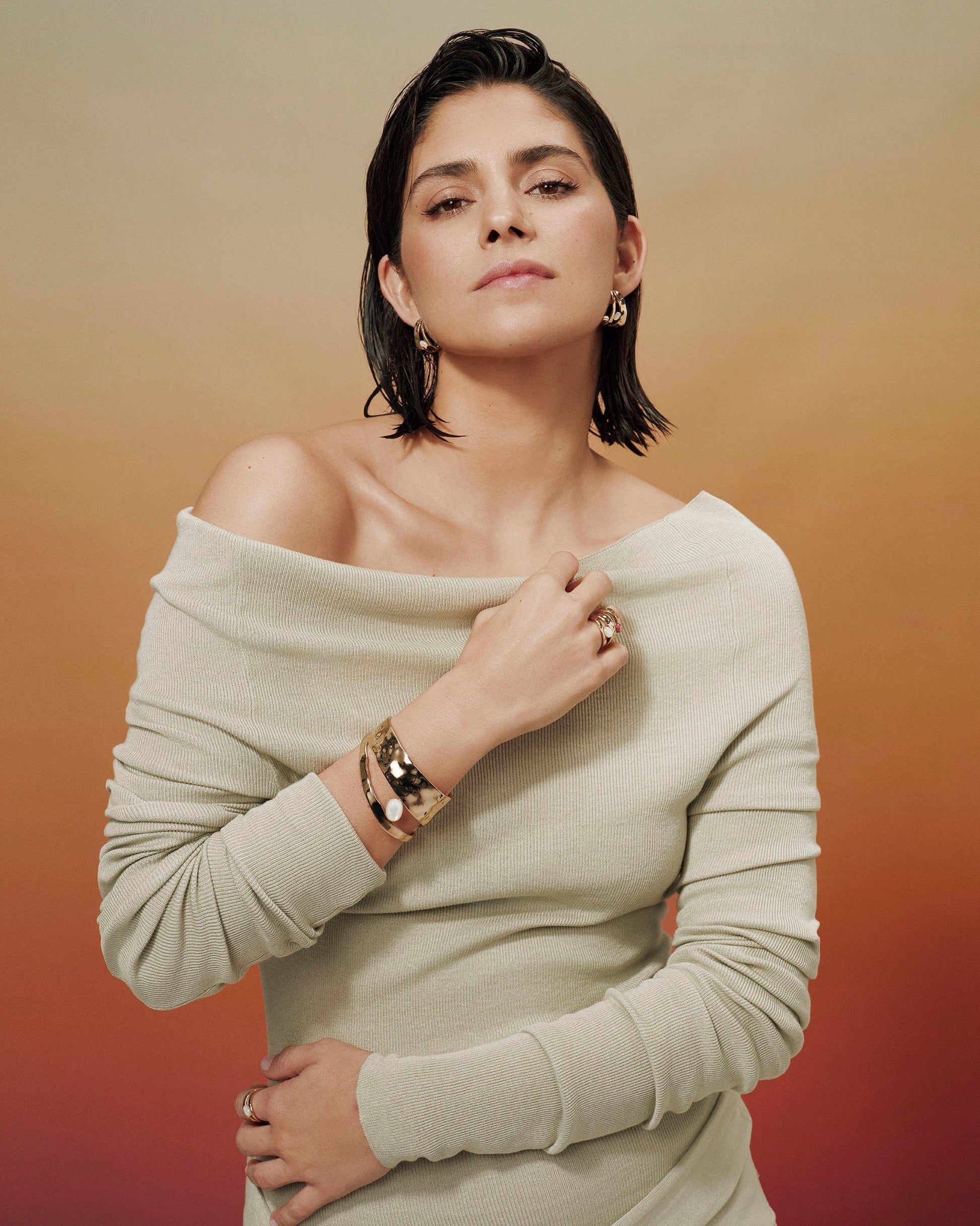 Anillo Reflexe con madreperla blanca