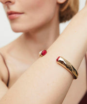 Brazalete rígido Salada con Ágata roja