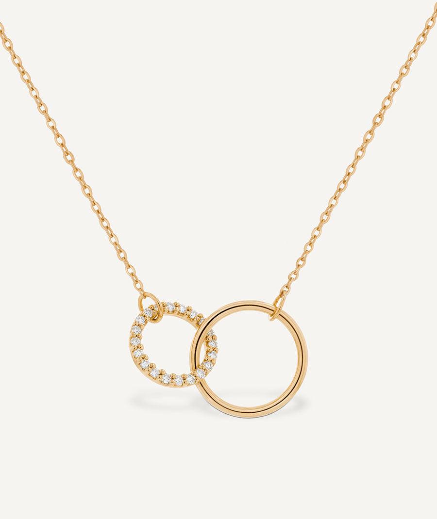 Necklace diamonds and gold Circle interlaced
