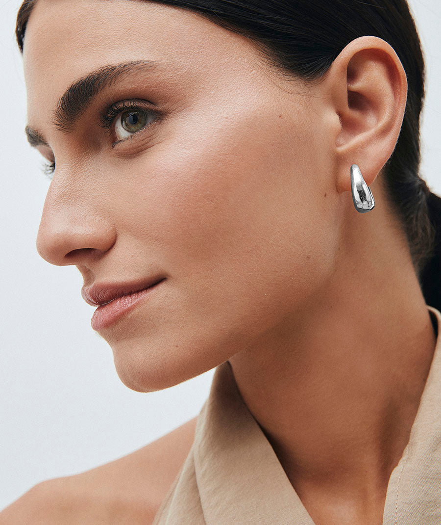 Earrings Lía oval 7 mm