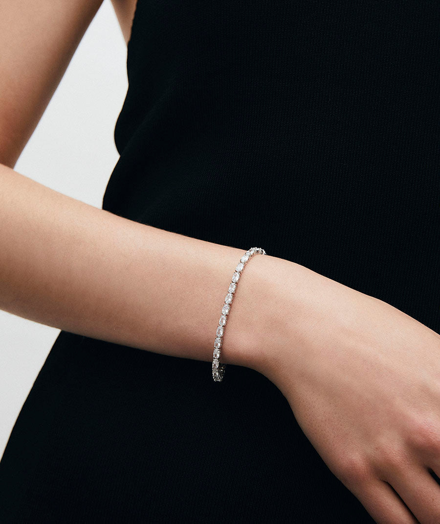 Llum delicate cubic zirconia bracelet