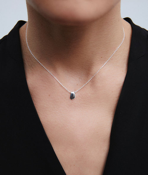 Collar cadena fina Olivia secundaria