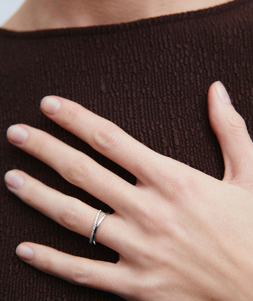 Anillo dúo Twin con circonitas secundaria