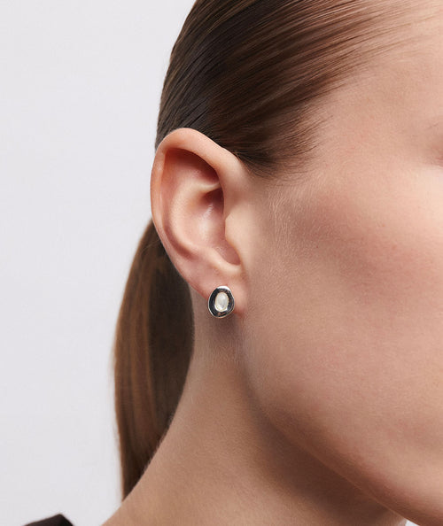 Earrings button Ivoria with white mother-of-pearl secundaria
