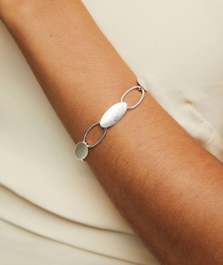Silver Oval Links Bracelet Rayados