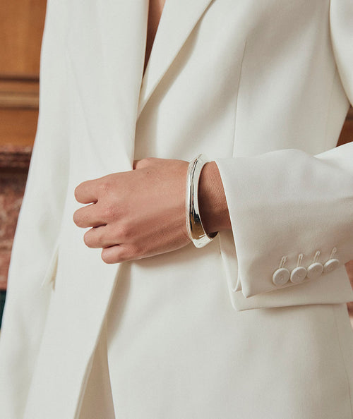Bangle Cuff with Dual Texture secundaria