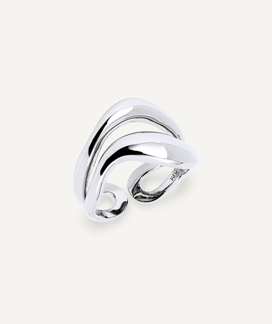 Ring Smooth Spiral Waves