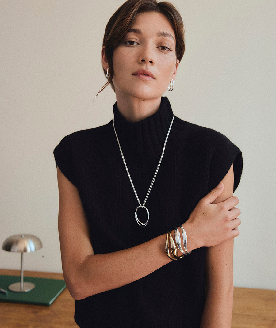 Pendant Irregular Oval Waves