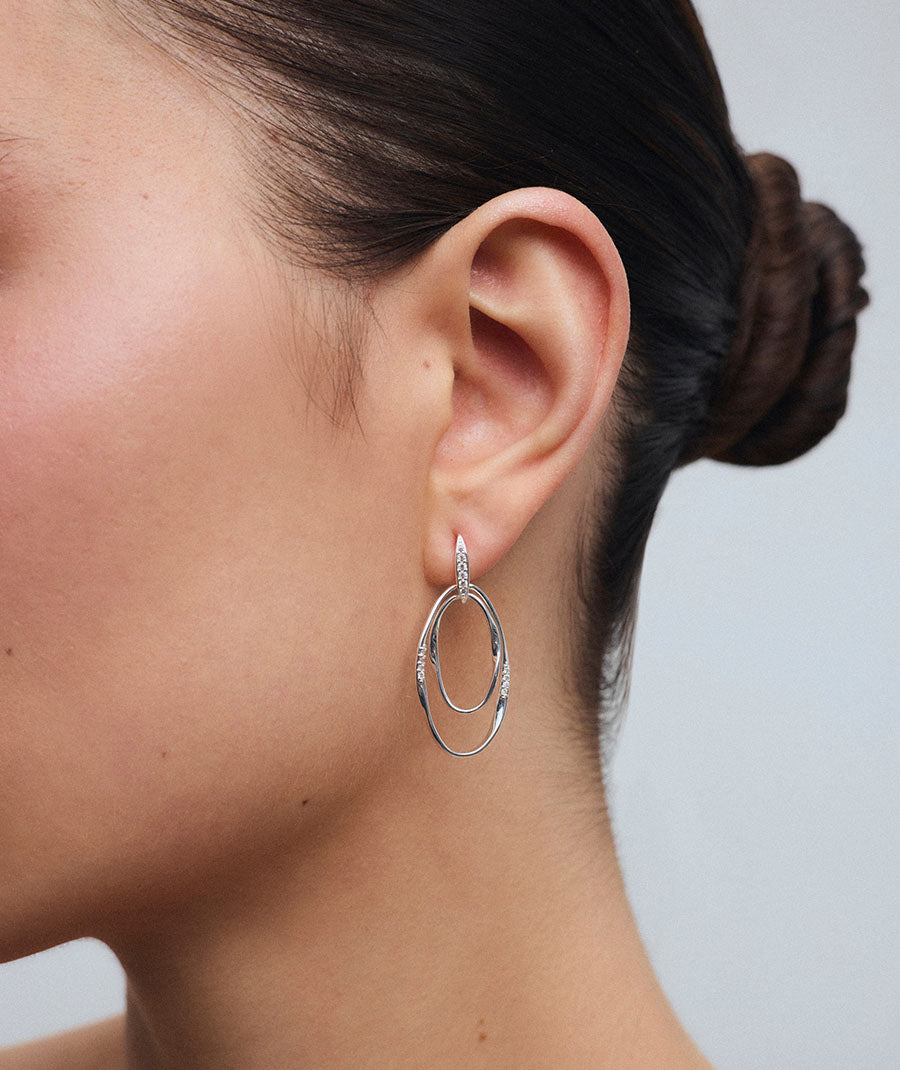 Pendientes largos óvales Flow con circonitas