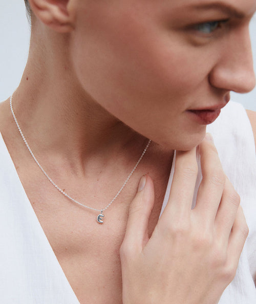 Pendant letter E elemental smooth secundaria