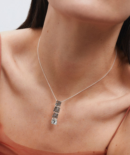 Necklace squares Reflexes secundaria