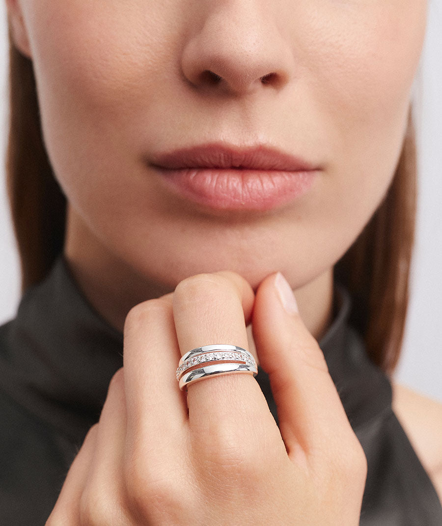 Ring Coctel with white cubic zirconia
