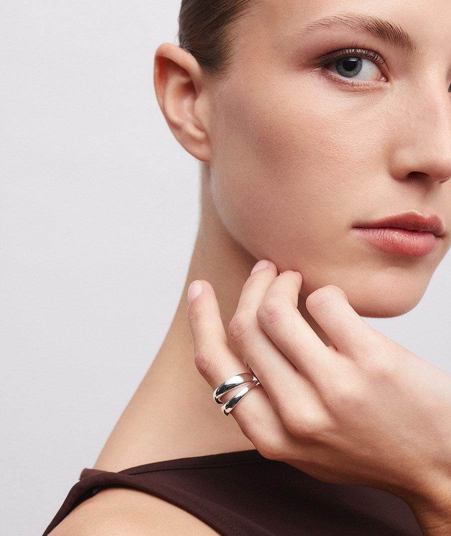 Anillo abierto Flama