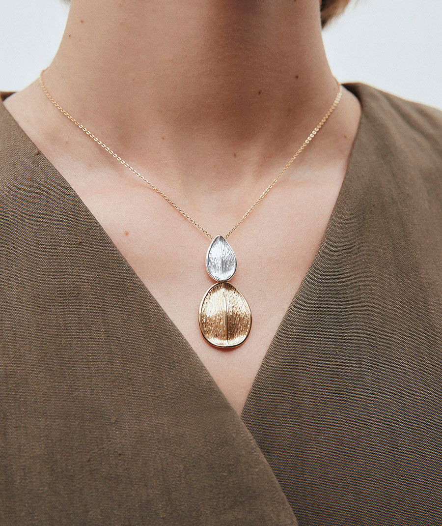 Curve Duo Leaf Necklace