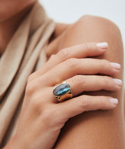 Abisme Wide Ring with Green Labradorite