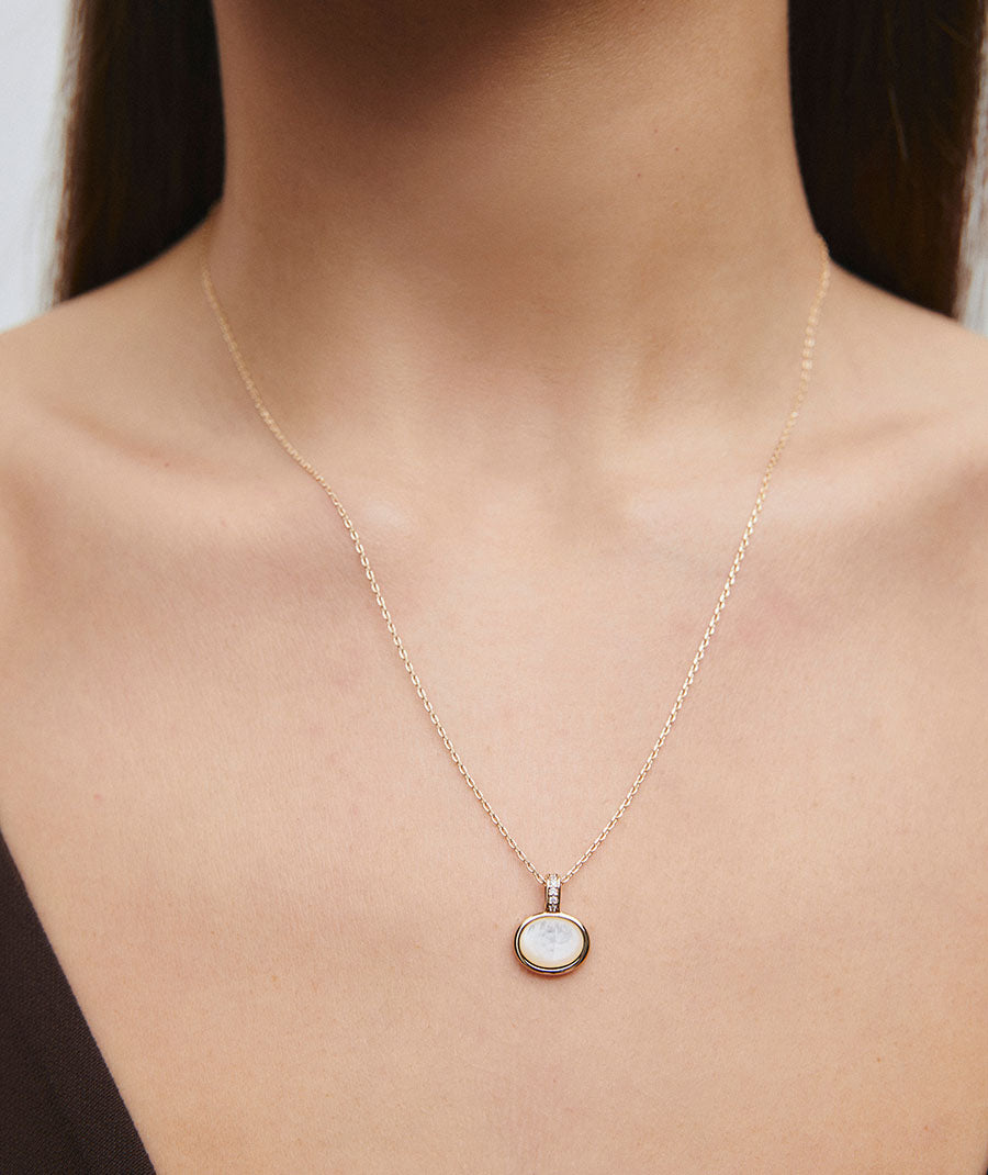Colgante Ivory con madreperla blanca