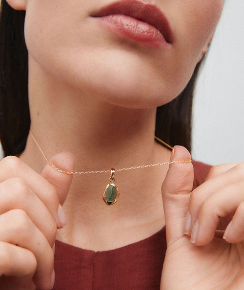 Collar oval Flora con piedras naturales secundaria