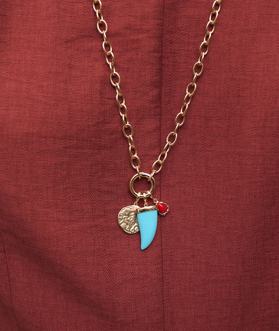 Charm Turqueta with blue dyed stone