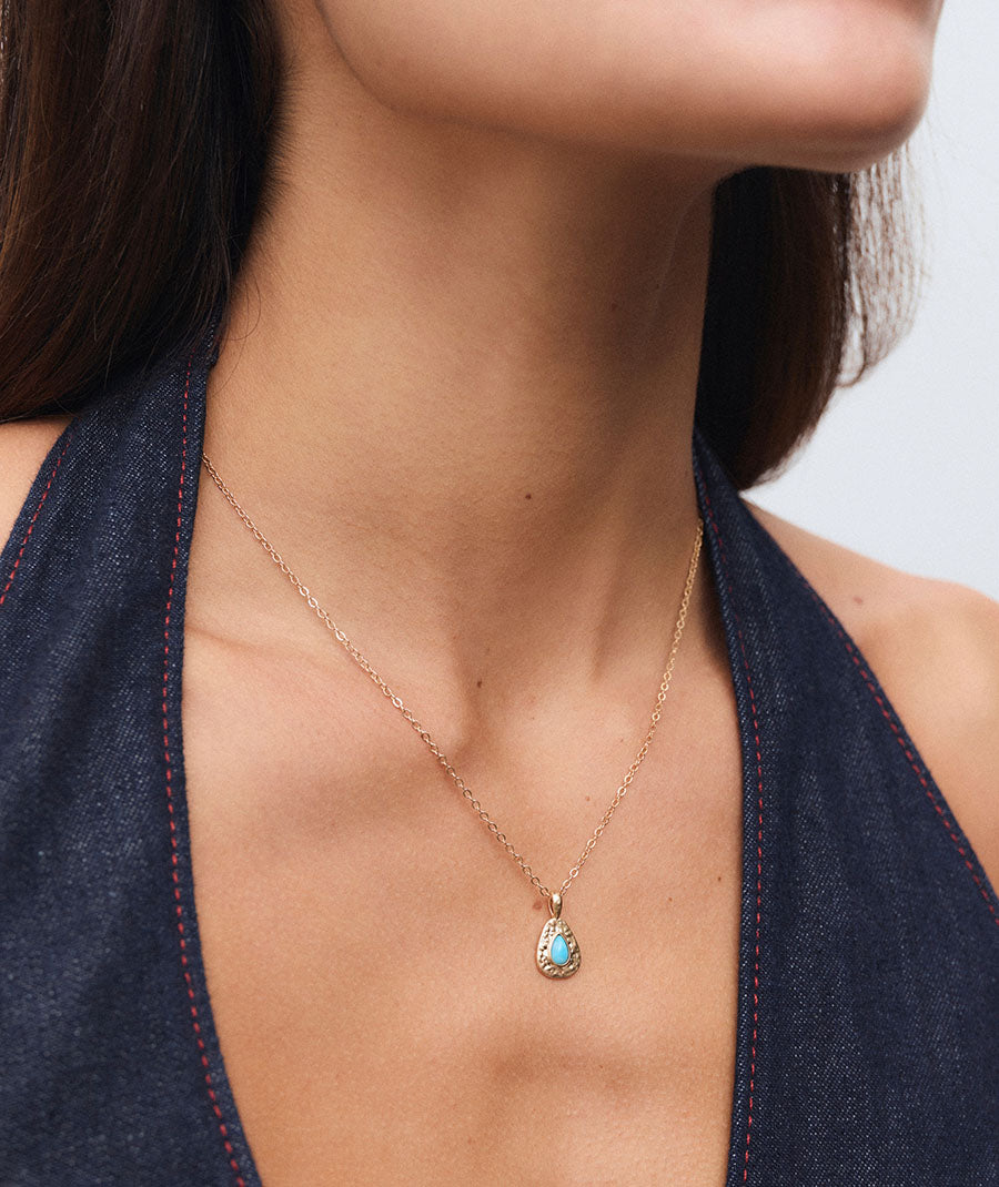 Necklace fine chain Turquesa with blue larimar quartz