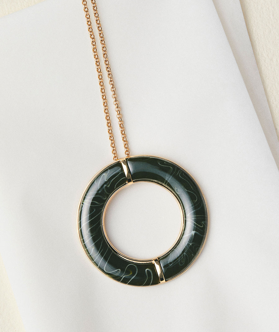Pendant Mármol with acetate and green resin