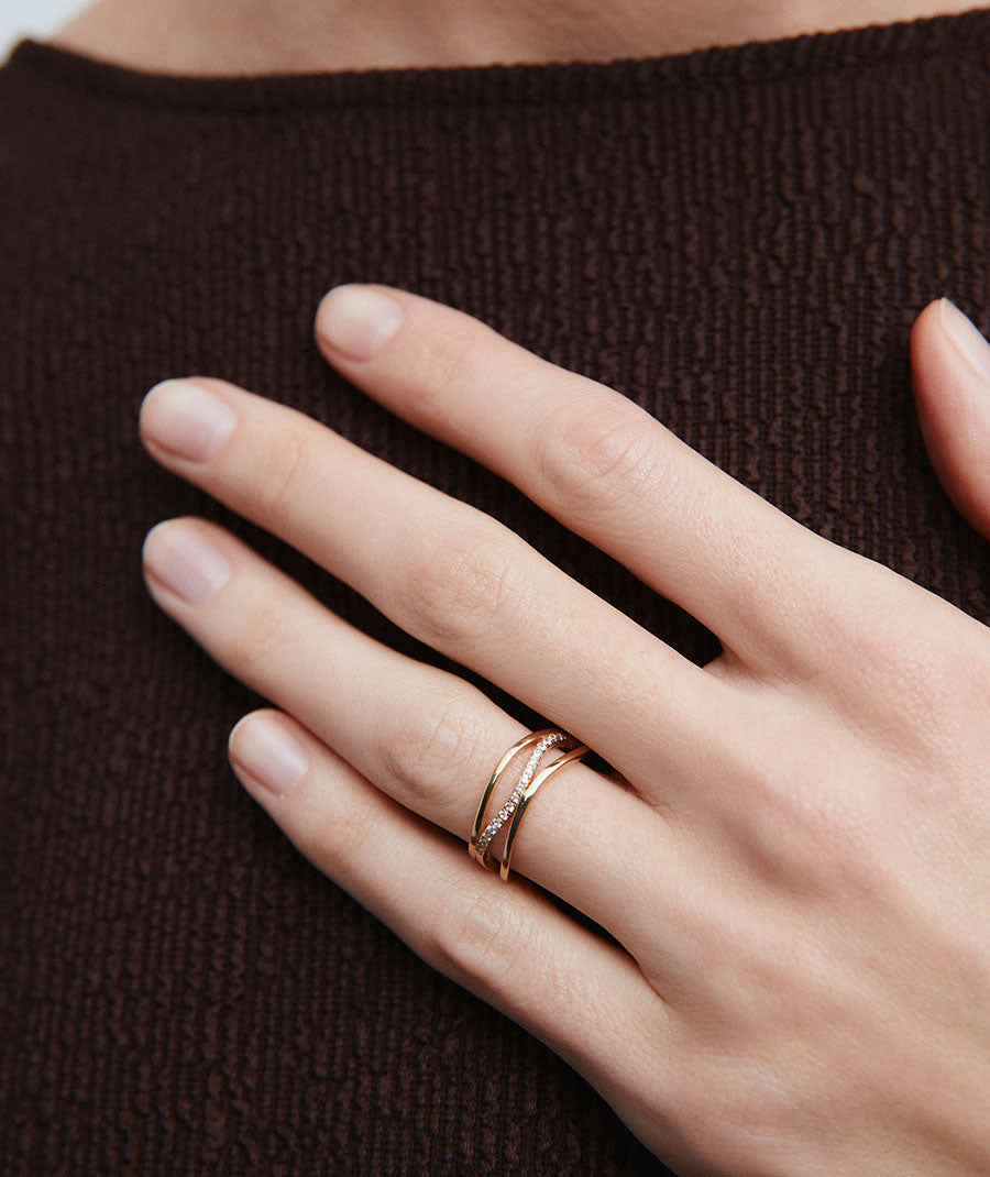 Ring Shine with strands and zirconia stones