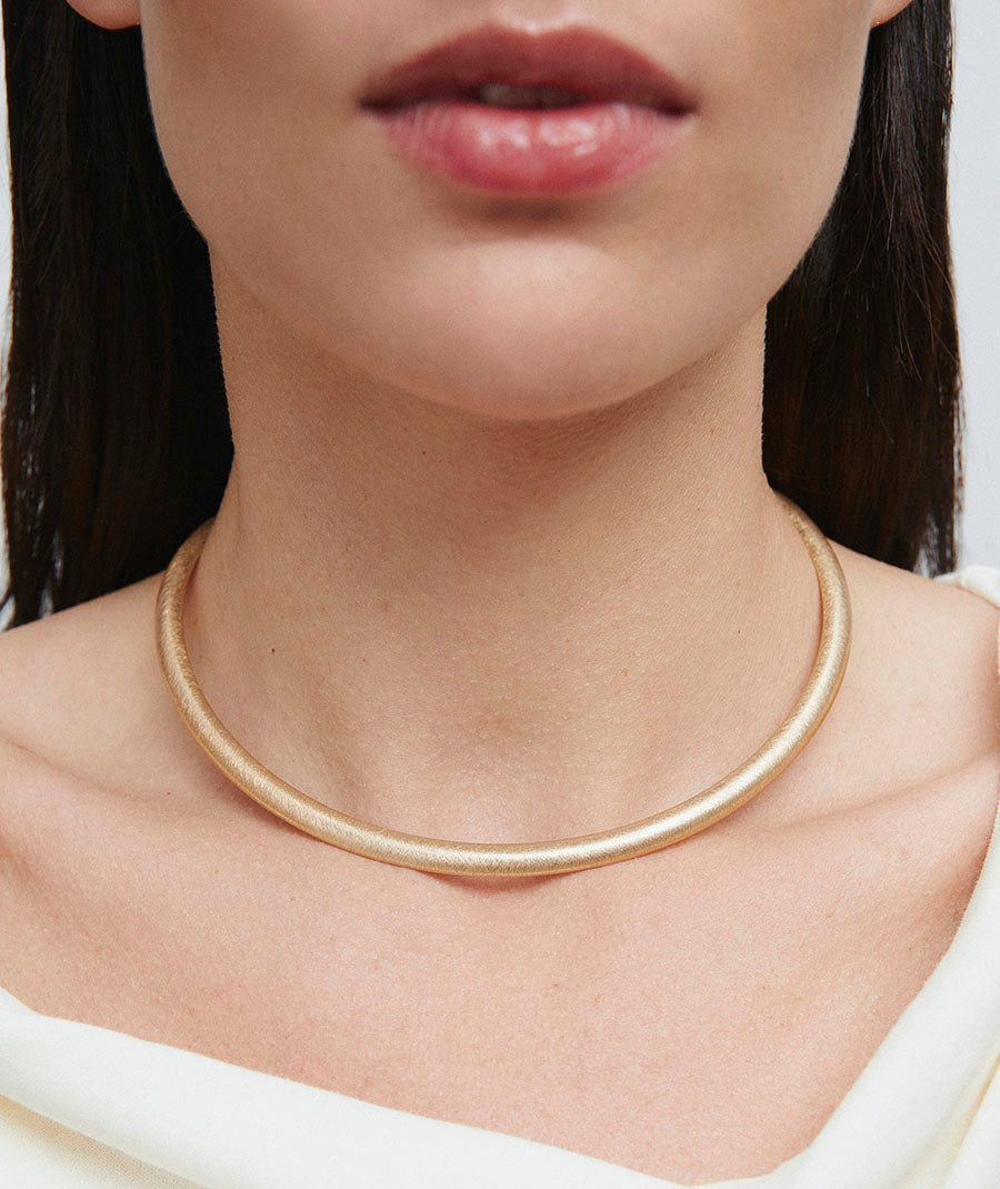 Choker rígido Arc textura