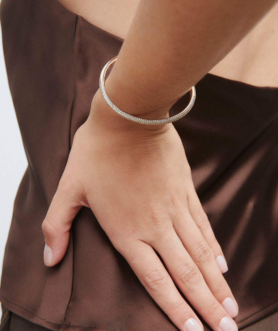 Brazalete rígido Allure con circonitas
