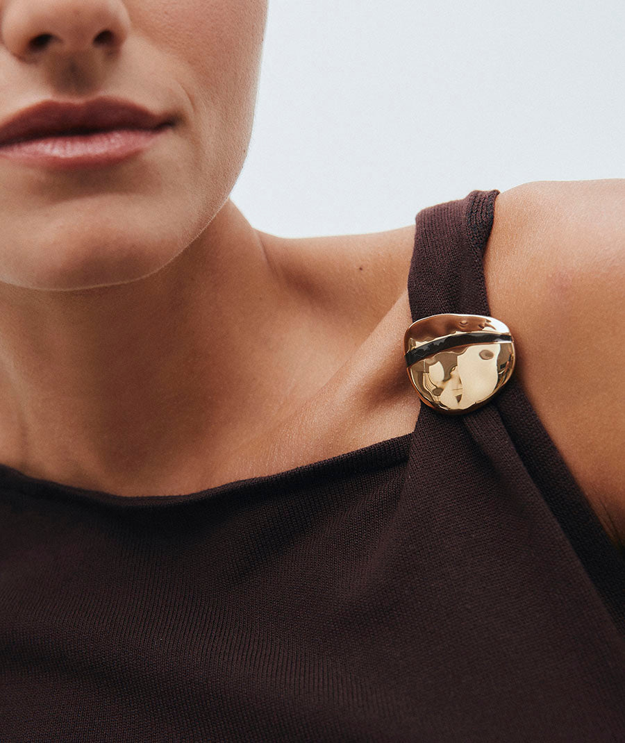 Asymmetric Horizonte Brooch with Brown Enamels